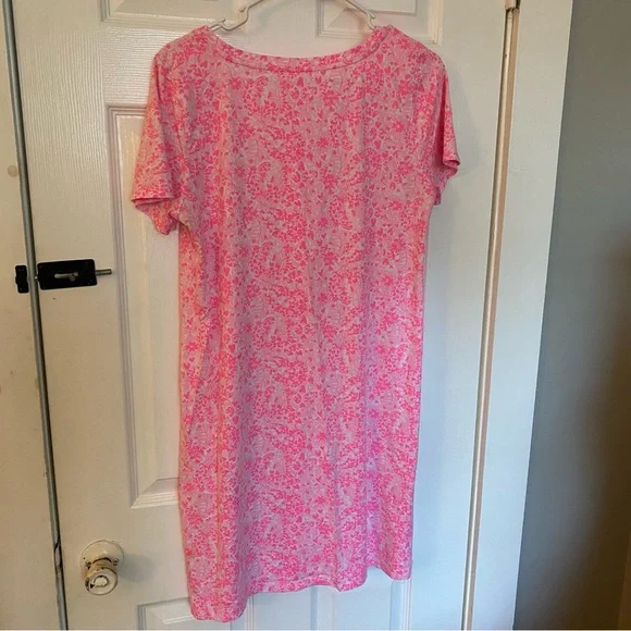 Lilly Pulitzer T-Shirt dress - Picture 4 of 5